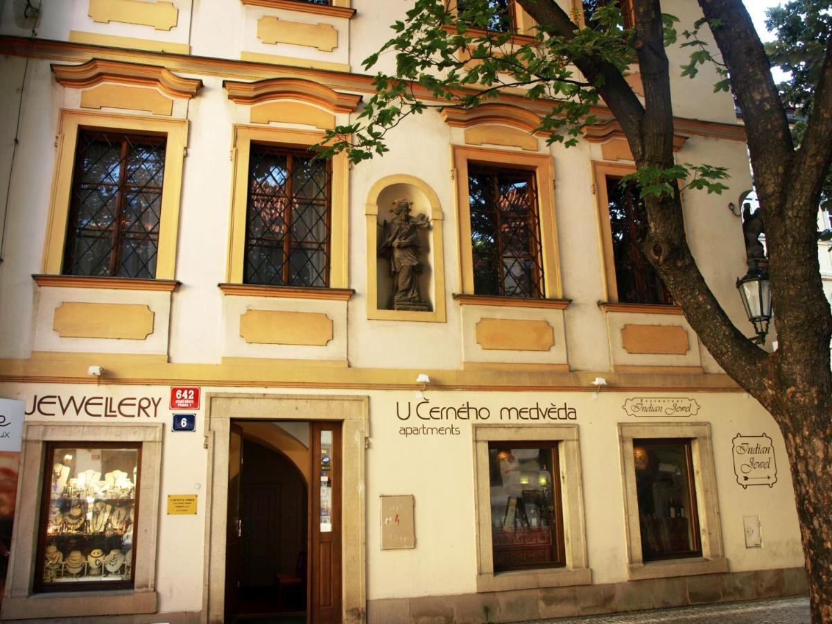Ferienwohnung U Cerneho Medveda- At The Black Bear Prag Exterior foto