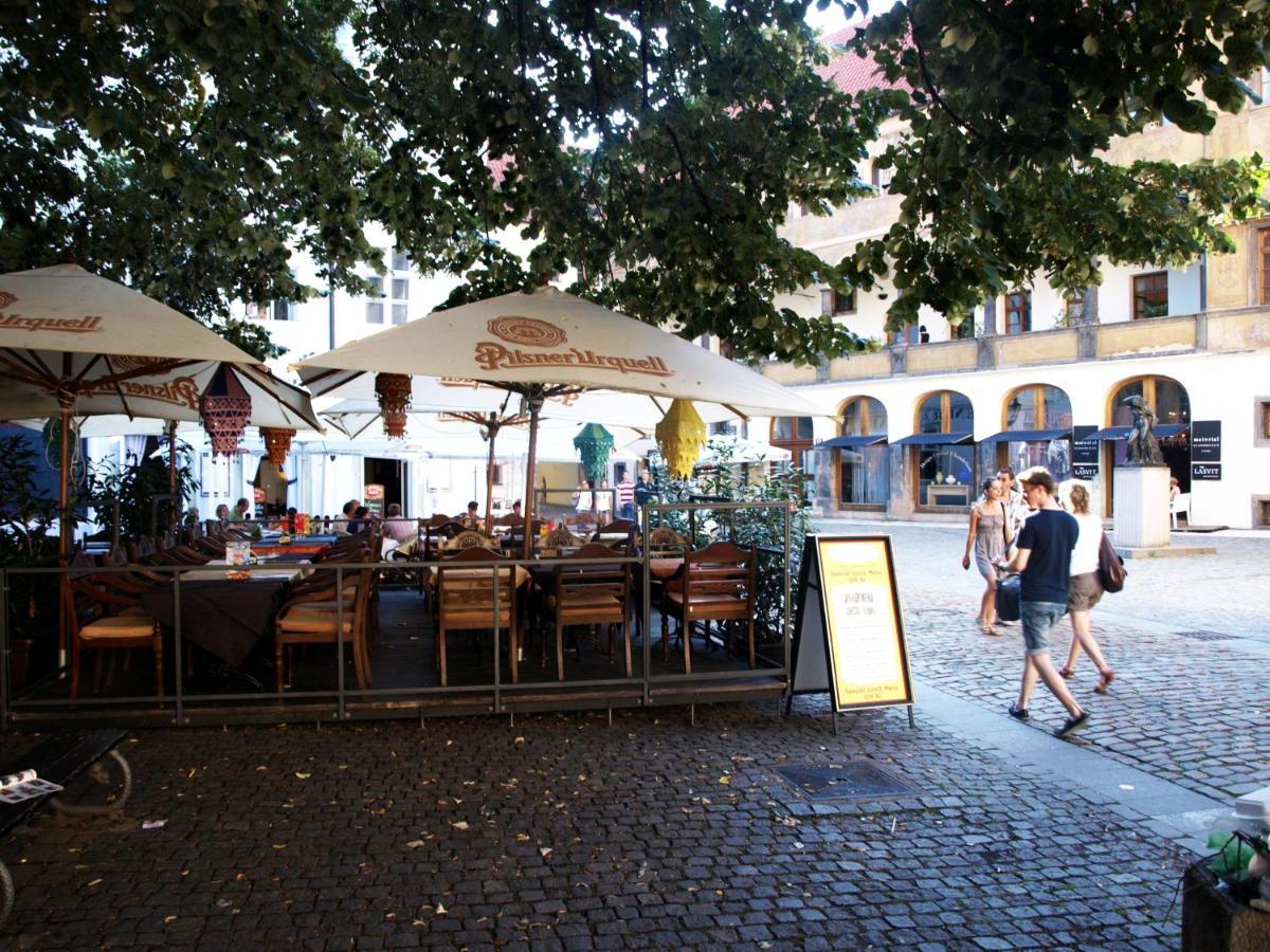 Ferienwohnung U Cerneho Medveda- At The Black Bear Prag Exterior foto