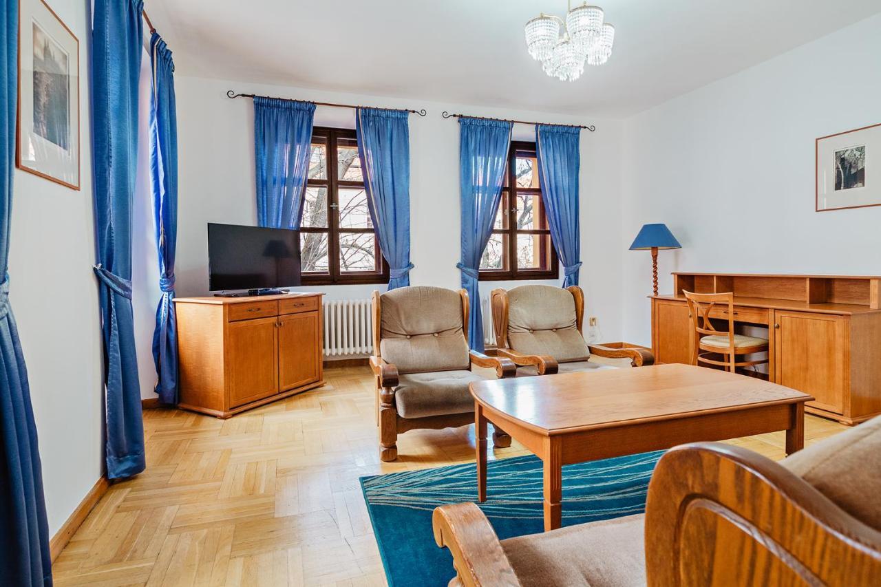 Ferienwohnung U Cerneho Medveda- At The Black Bear Prag Exterior foto