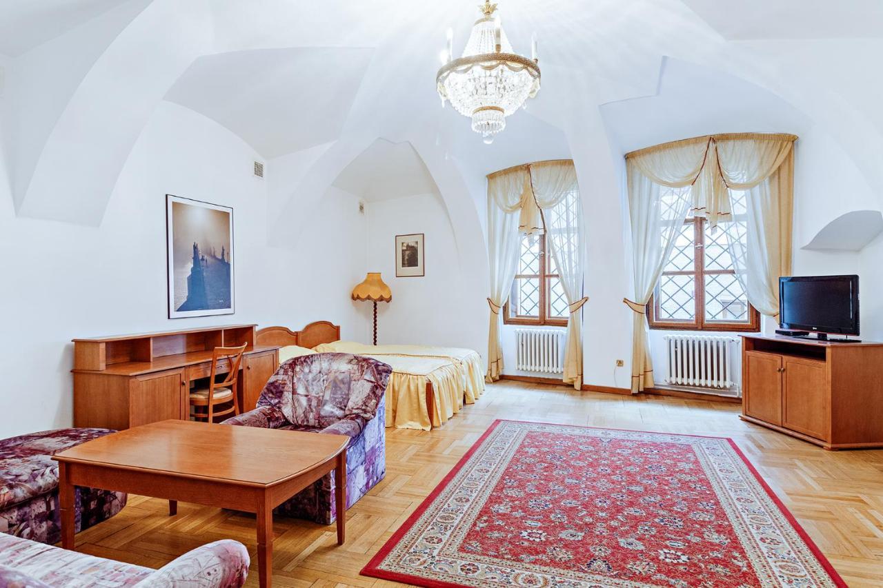 Ferienwohnung U Cerneho Medveda- At The Black Bear Prag Exterior foto